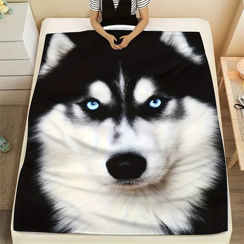 Contemporary Husky Print Flannel Fleece Throw Blanket, Hypoallergenic All-Season Knitted Polyester, Machine Washable, Tear Resis