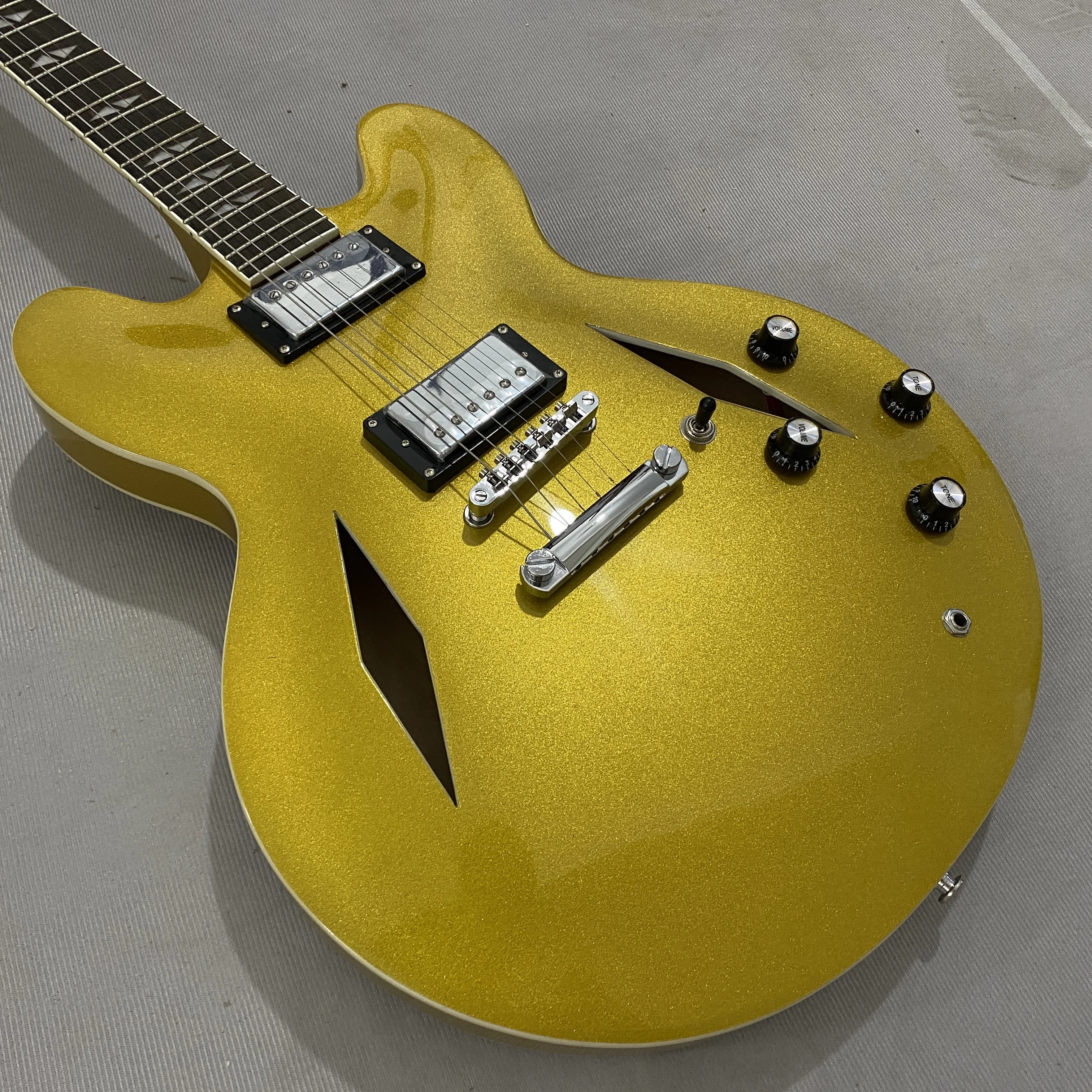 Gitara elektryczna typu half hollow, podstrunnica z palisandru, przetworniki HH, 22 progi, chromowany osprzęt, korpus z klonu, darmowa wysyłka