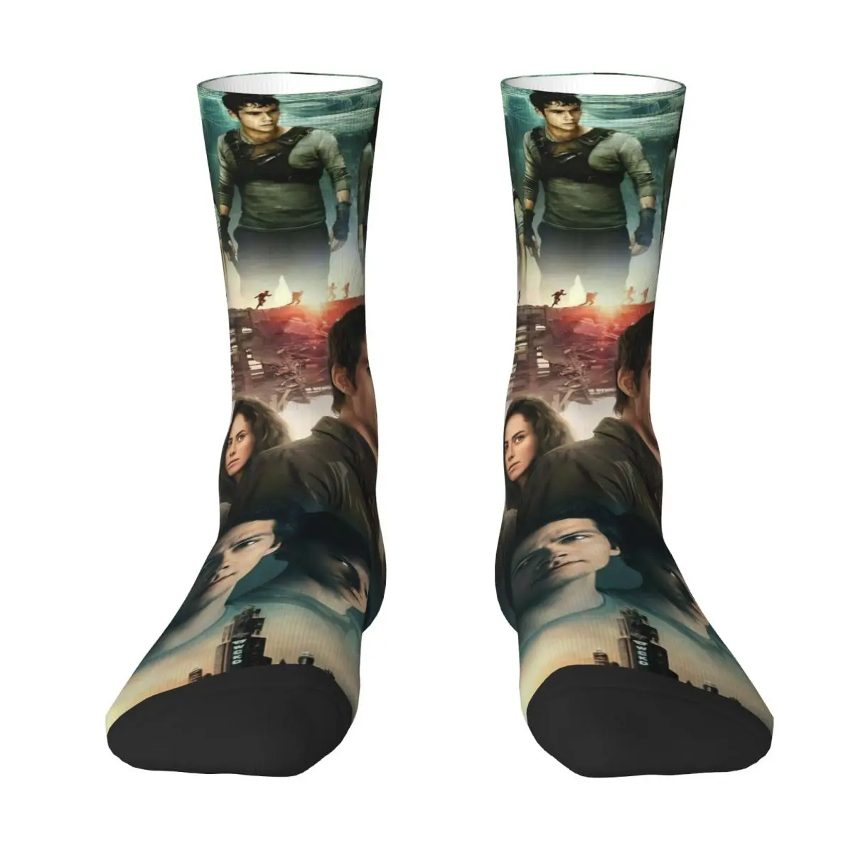 جوارب فيلم الخيال العلمي الأمريكي عداء المتاهة جوارب عصرية للرجال جوارب رياضية متوسطة الجري للخريف جوارب مضادة للعرق #2