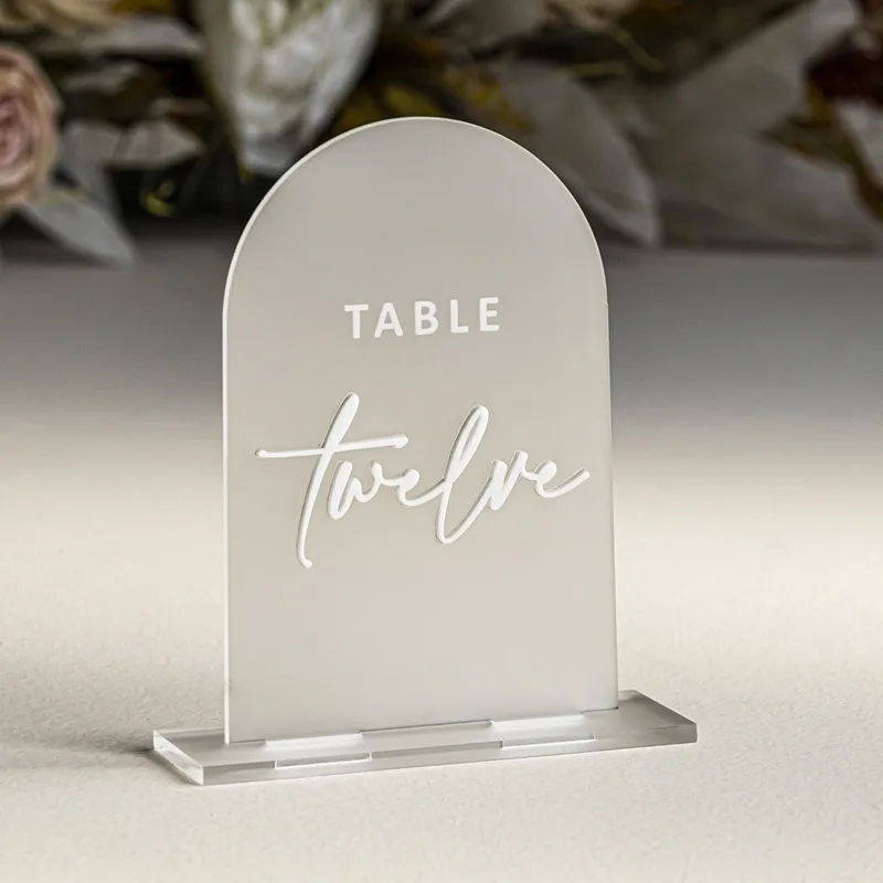 Imagem -02 - Números de Tabela Acrílica de Arco Personalizado Sinal de Mesa Fosco Decoração de Mesa de Casamento Sinalização de Casamento Venda Quente Presente