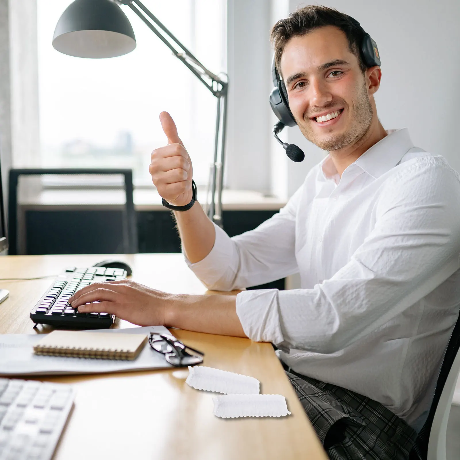 100 قطعة من أغطية سماعات الرأس للاستعمال مرة واحدة، واقيات وسائد الأذن الناعمة غير المنسوجة للأجهزة في المكاتب ومقاهي الإنترنت والمختبرات #5