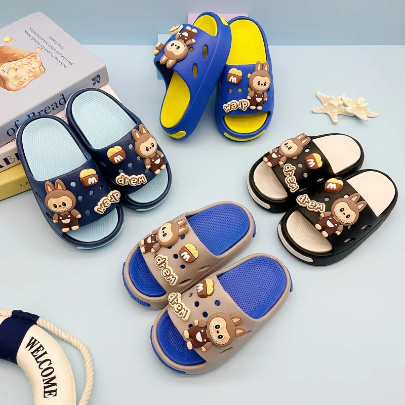

Labubu animation peripheral cartoon children's summer home bathroom non-slip wear-resistant slippers high-value beach sandals