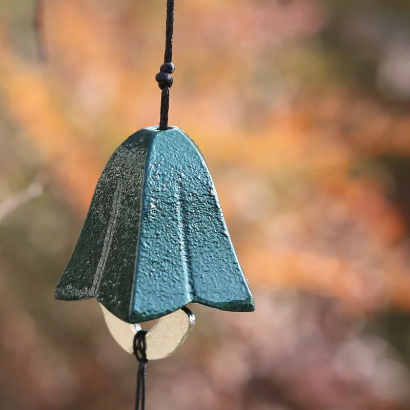 Cast Iron Wind Hanging Ornament Japanese Style Vintage Bell Decor for Patio Balcony Camping Tent Chinese Retro Metal Craft Gift