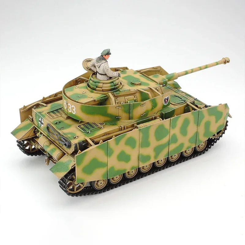 TAMIYA assembled tank model kit 35209  Panzerkampfwagen IV Ausf. H / Sd.Kfz.  1/35