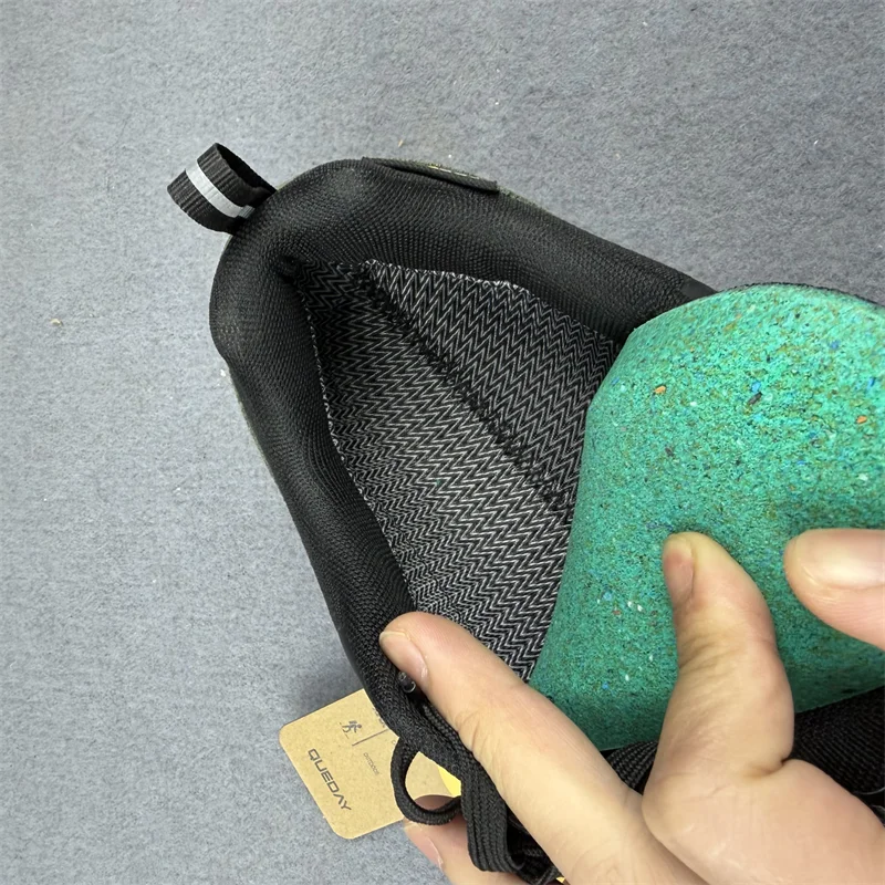 

Men's professional running shoes new comfortable breathable hiking shoes men's non-slip comfortable lightweight sneakers