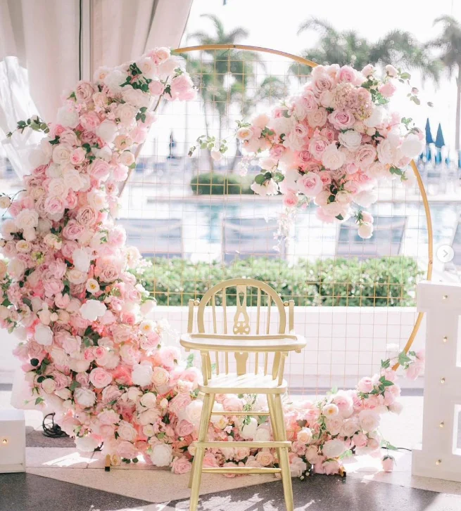 Customized Pink Artificial Flowers Wedding Background Decoration Moon Flower Arch