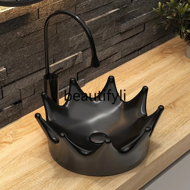 f156 창의적인 크라운 유럽식 세면대 금색 세라믹 세면대 원형 검정 세면대