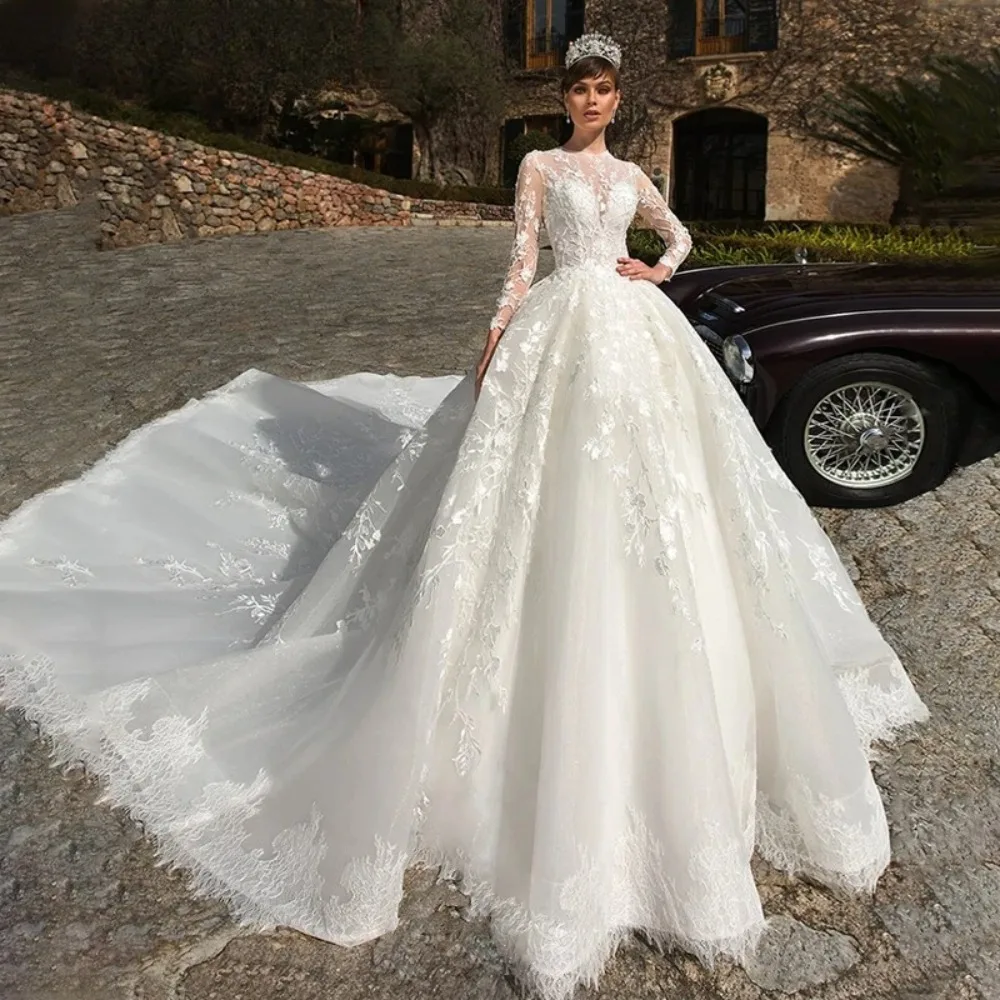 Customized Lace Long Sleeved Appliqu É Wedding Dress Backless V-neck A-line Sheer Bridal Gown Large Tail Elegant 2026 New Style