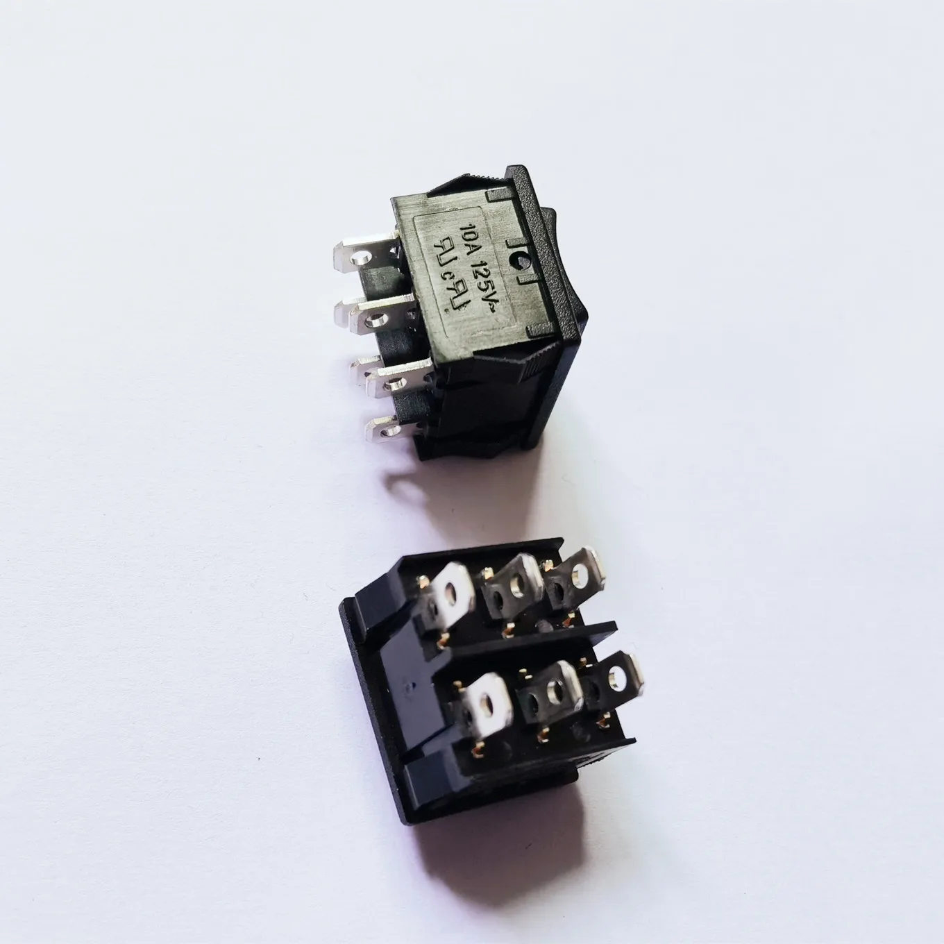 Original new 100% import rocker switch 6pin 3gear plug PCB square RL3-2 1E4 10A 125V 6(2)A 250V T125/55