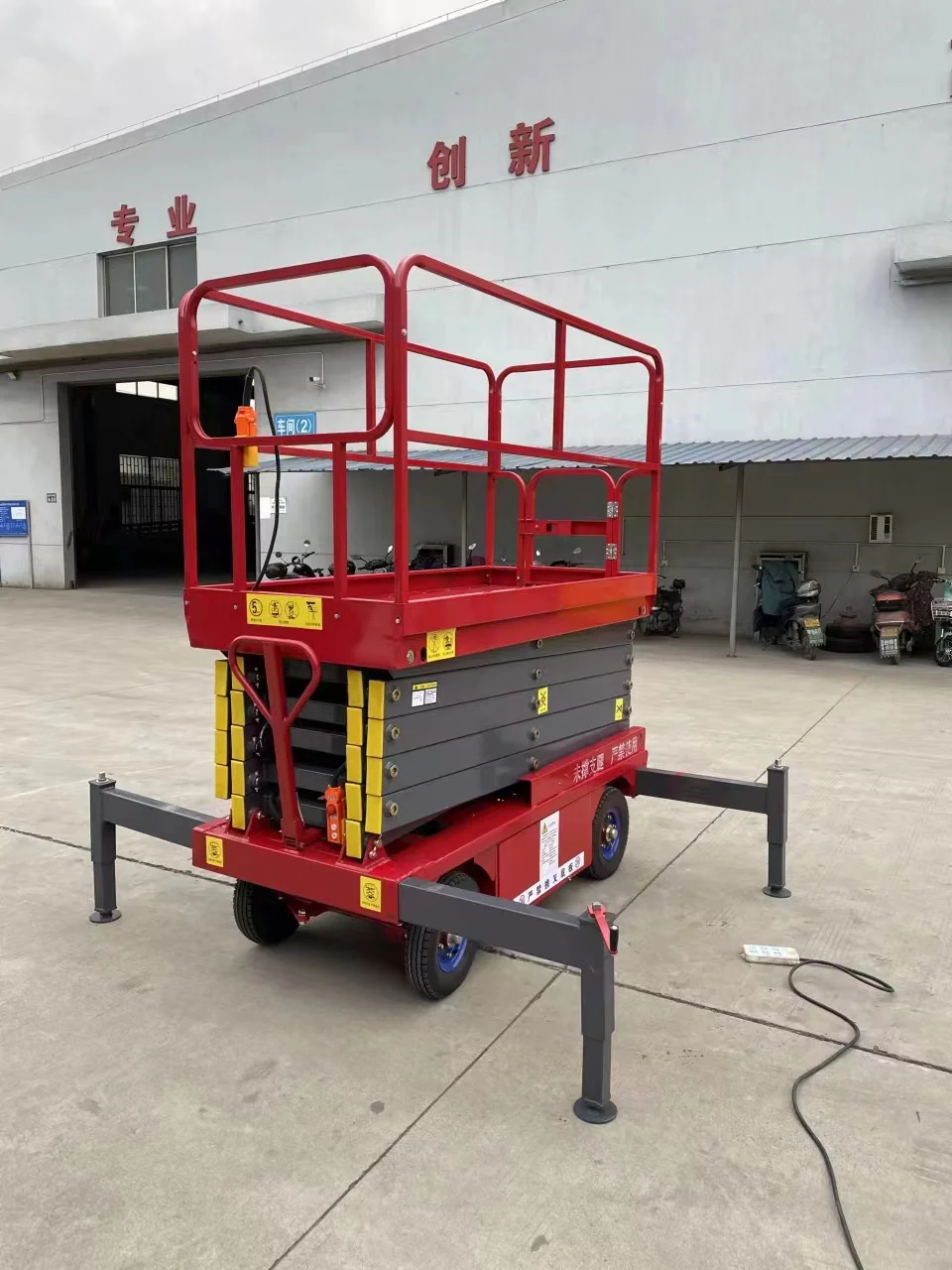 18m Electric Movable Scissor Lift Hydraulic Mobile Electric Scissor Lift Aerial Work Platform Manned Lift
