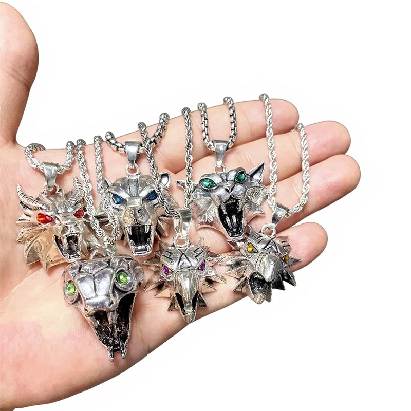 50pcs Mantichora Necklace Fairy Tale Animal Pendant Wild Monster Anime Game Red Crystal Gryphon Medallion Male Chain Necklace