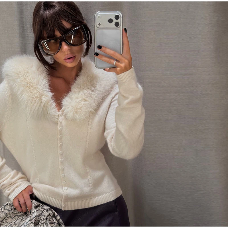 Cable Knit Cardigan with Faux Fur Collar — product details 32