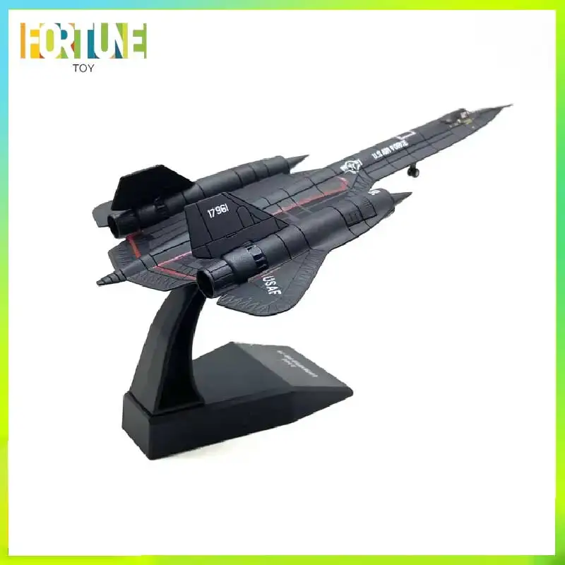 

Масштабная модель самолета Lockheed SR-71 Blackbird (1:144), литая металлическая, 06937, коллекционная, подарок на день рождения для мальчика