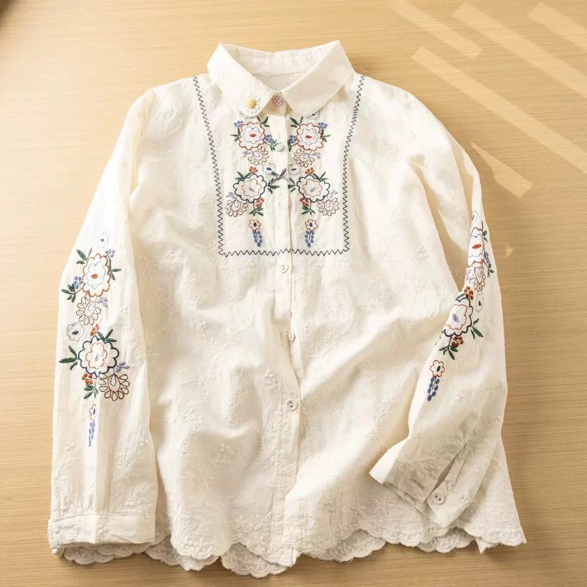 Boho Vintage White Ethnic Floral Embroidery Blouses Shirts Women Tops Bohemian Loose Blouse Summer Beach Blusas