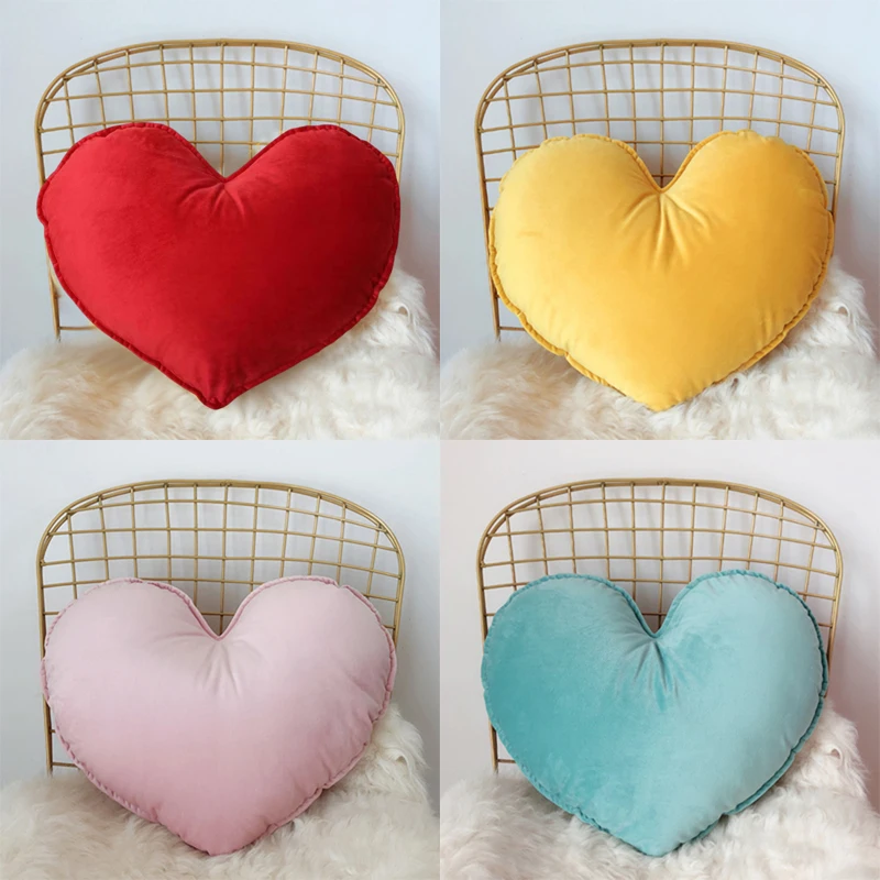 Lovely Heart-shaped Pillow Stuffed Soft Velvet Cushion Red Heart Cushion Bedroom Sofa Bed Wedding Decor Photography Props