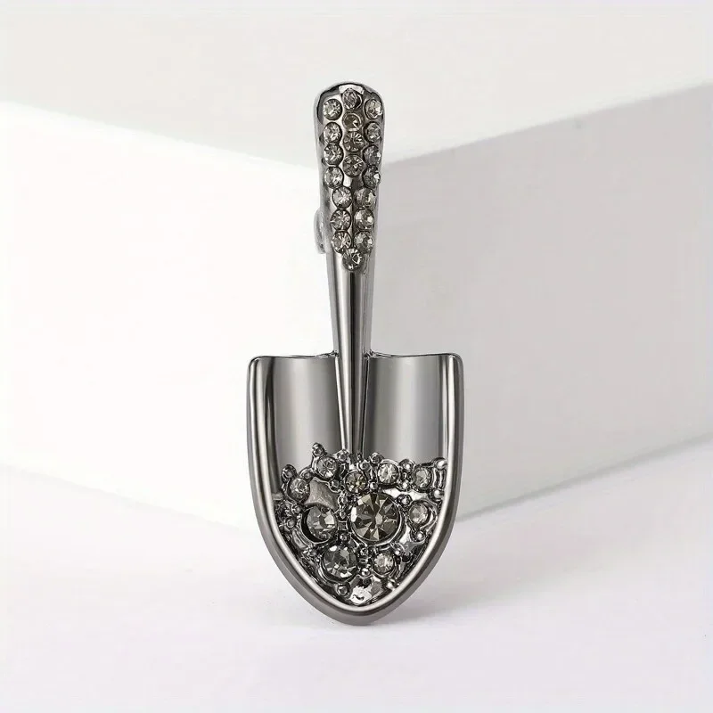Creative Small Brooch Shovel Waist Closure Pin Metal electroplating black Women
