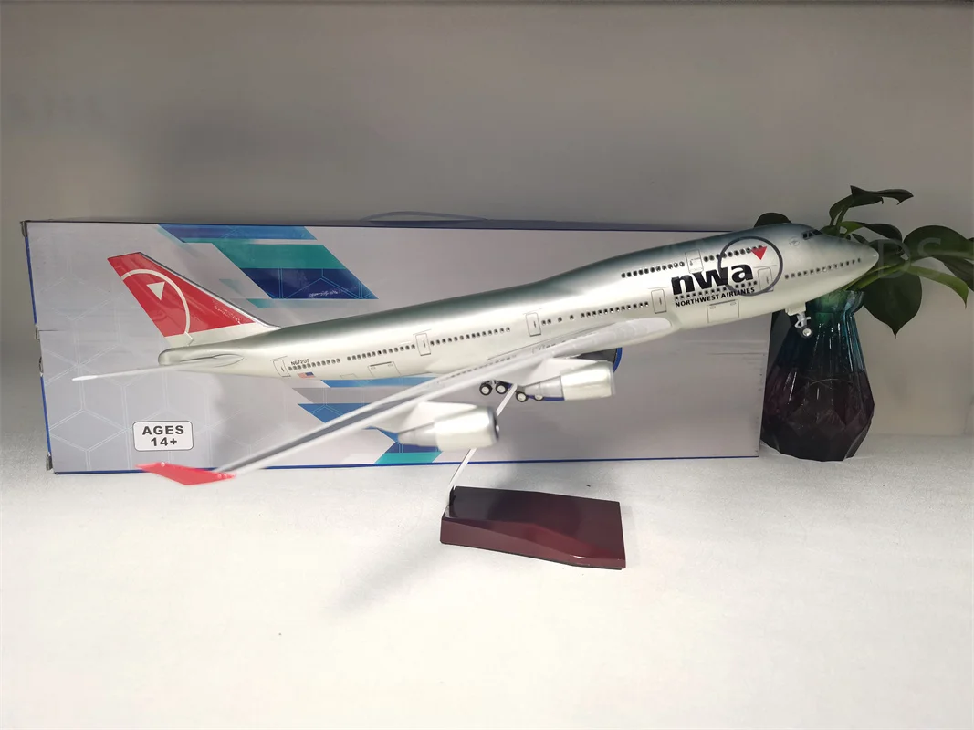 

1:130 Scale Airplane Model American Northwest 747 Plane Model with LED Light(Touch or Sound Control) for Decoration or Display