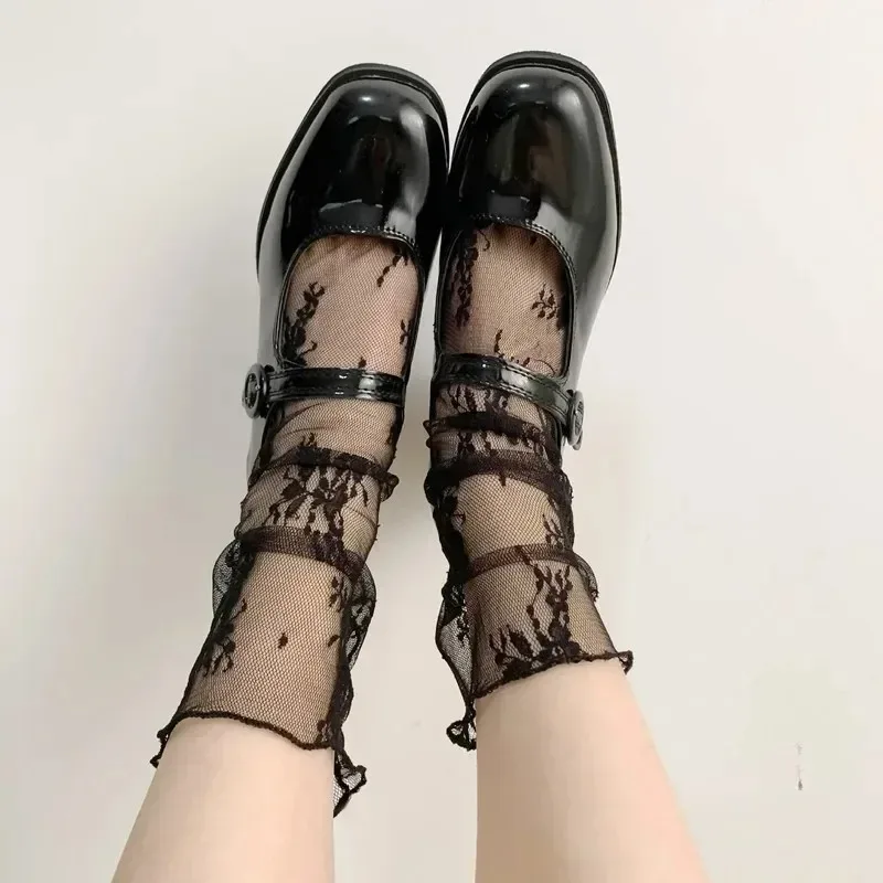 1Pair Women Sexy Fishnet Transparent Thin Floral Lace Socks Summer See-through Sheer Black White MidTube Sock Lolita Sweet Socks