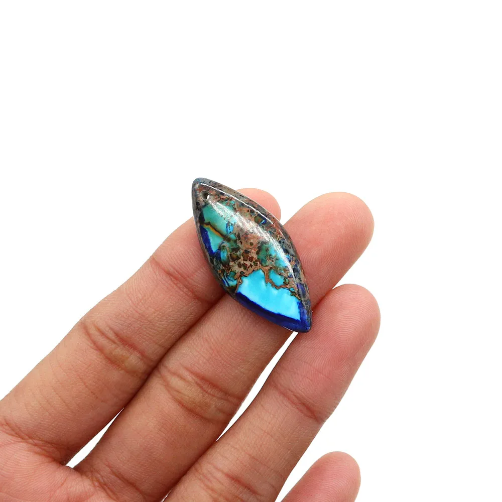 

Classic and Stylish Natural Color Synthetic Turquoise Emperor Stone Polished Rhombus Geometric Single-hole Pendant DIY Accessory