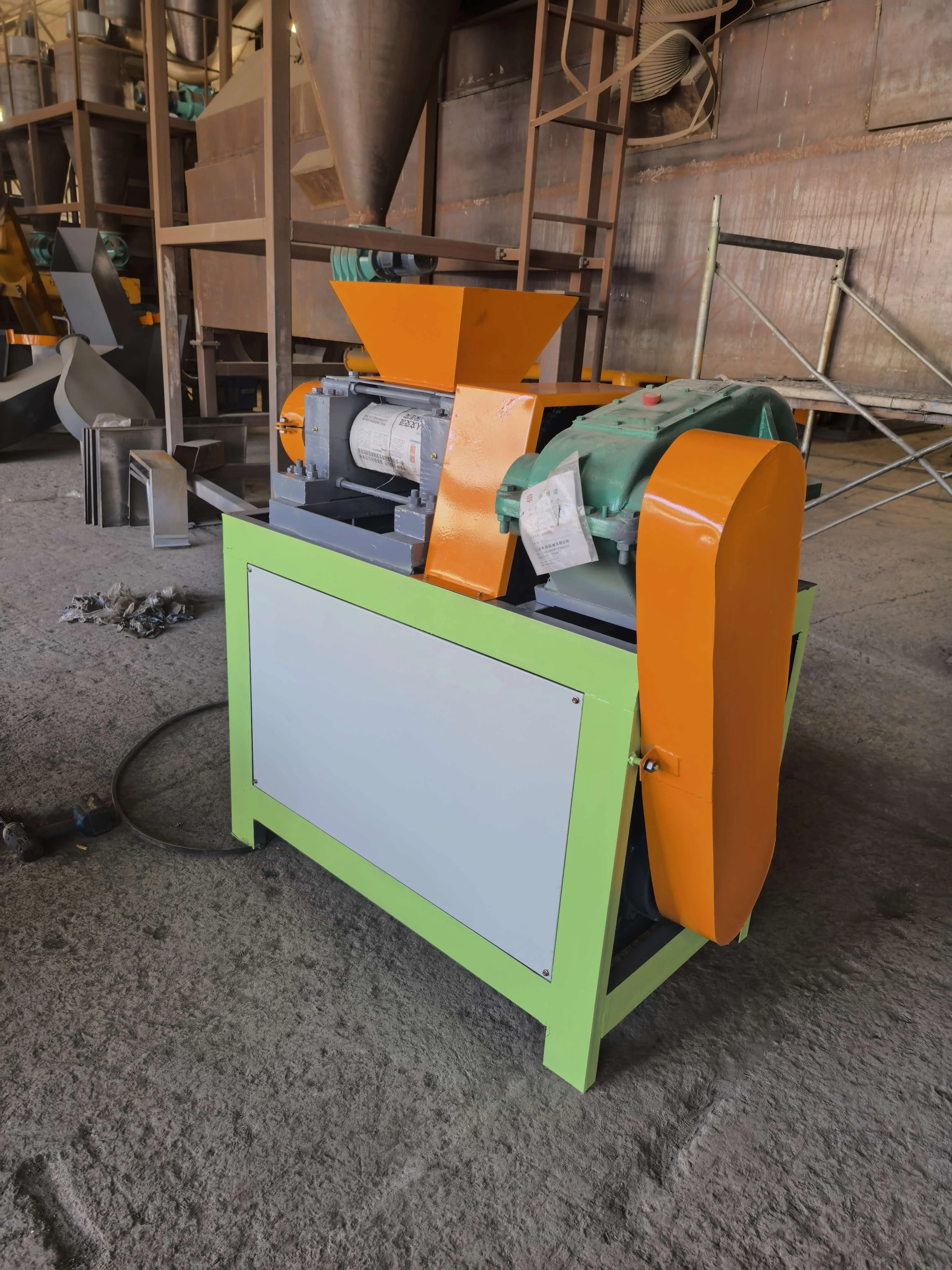 *forThickened Frame Agricultural Double Roller Extrusion Granulator for Compound Fertilizer Production
