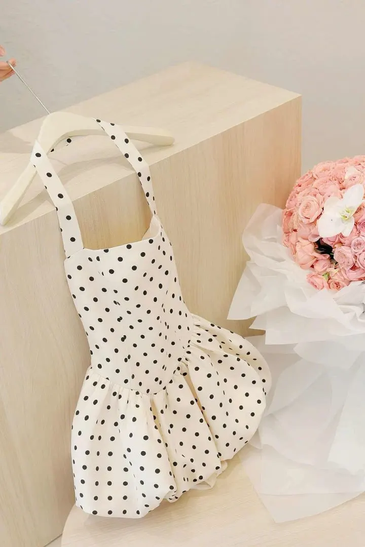 Vestidos de fiesta de lunares bonitos con cuello Halter, vestidos de burbujas con hombros descubiertos, vestido de fiesta para mujer, vestido Sexy sin espalda hecho a medida