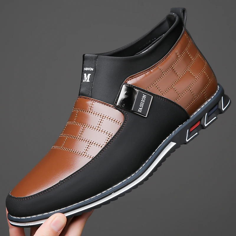 

Autumn Winter Men Spliced Short Boots Soft Comfortable Hand Sewn Color Blocked Thick Sole Suitable for Daily Commuting (38-48)