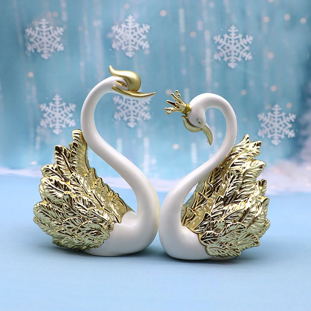 

2Pcs Swan Cake Decoration Plastic Sculpture Golden Crown Shape Desktop Ornament Miniature Garden Craft Display