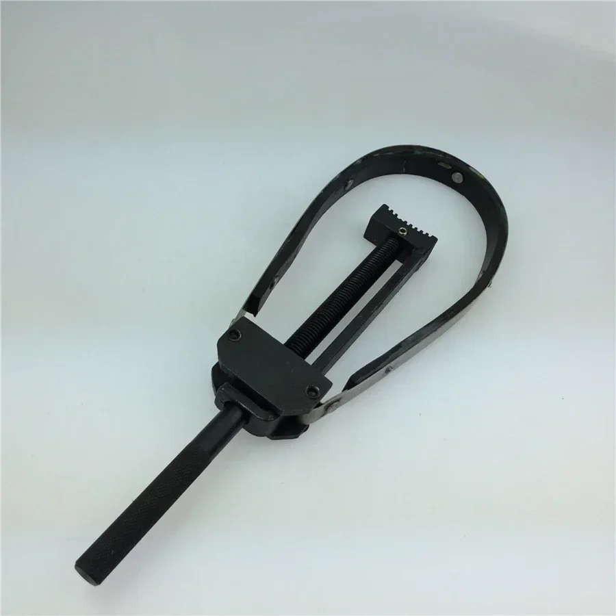 

Motorcycle Scooter Belt Disk Magnet Motor Clutch Removal Tool Flywheel Fixed Card Wrench Car Repair Parts