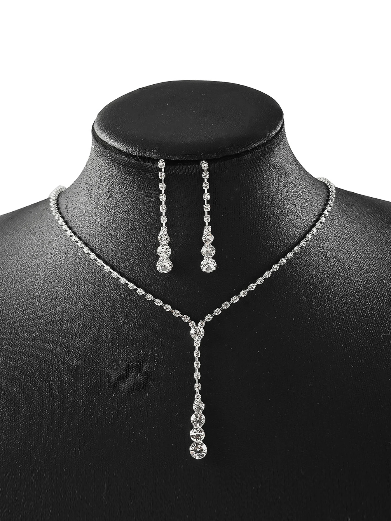 

Emmaya Fashion Drop Crystal Jewelry Set Rhinestone Jewelry Set for Bridal Bridesmaid Wedding Clothing Accessories 3 P