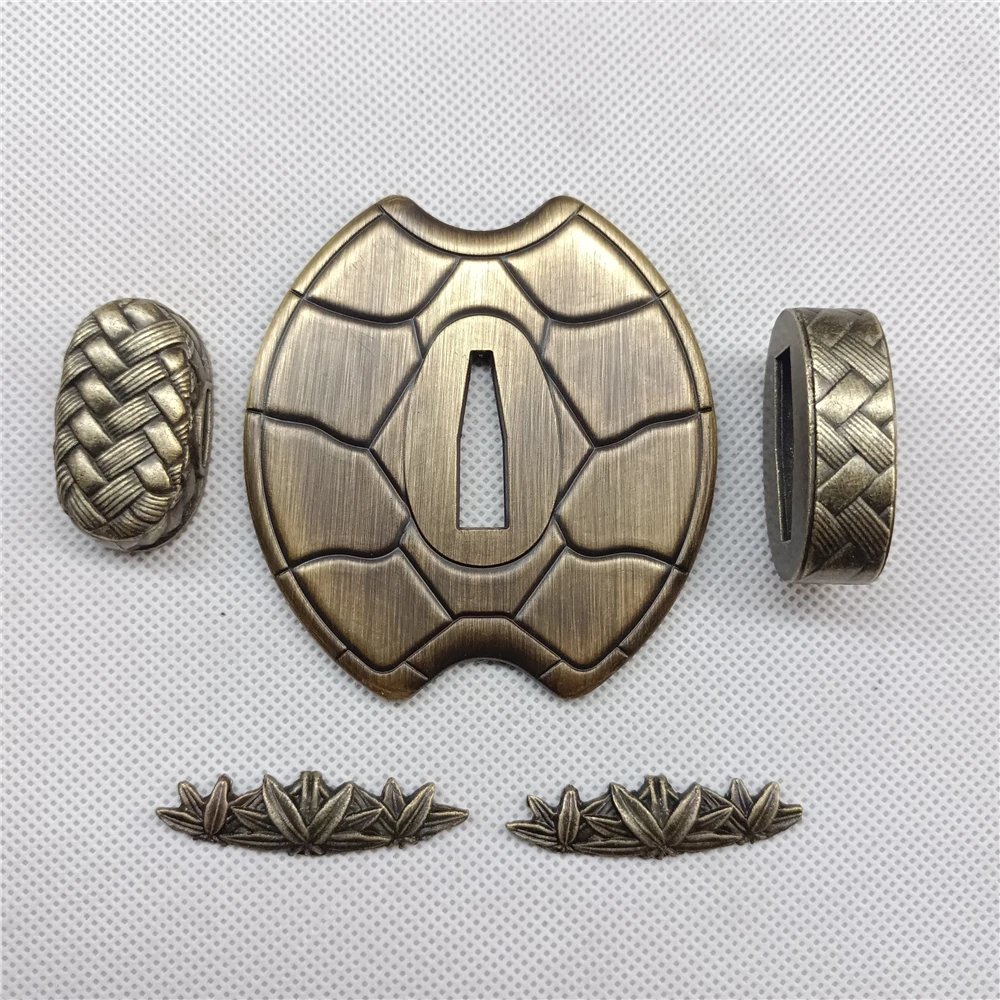 A Set Alloy Guard Tsuba Fuchi Menuki Fittings For Japanese Samurai Sword Wakizashi Katana
