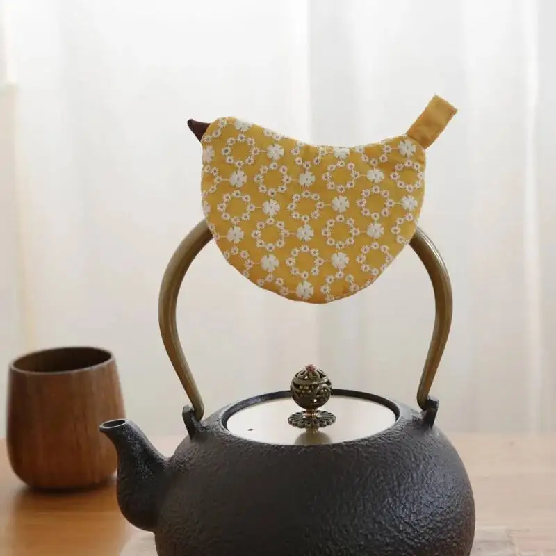 Embroidered Cute Bird Creative Anti-Scald Insulation Lid Cap With Thickened Heatproof Clip For Kitchen Use Pot Casserole Teapot