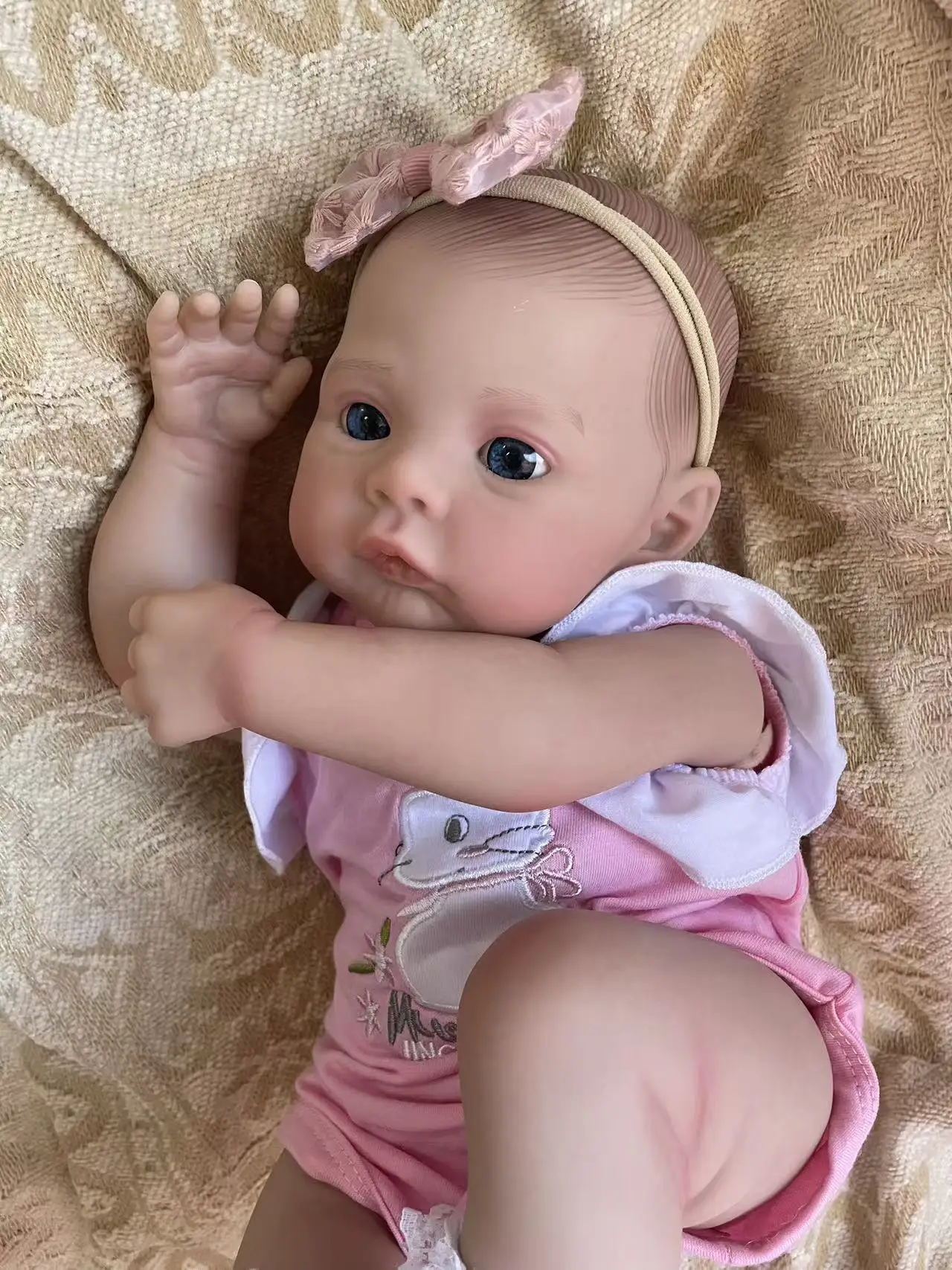 18 inch knuffelige herboren pop zachte doek lichaamsweide levensechte meerdere lagen schilderen 3D-huid met handverf haar zichtbare aderen