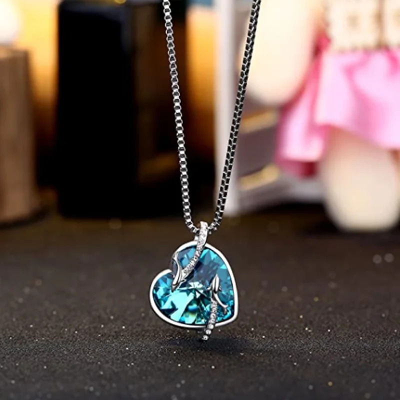 Fashion Dolphin Necklace Heart Sapphire Zircon Crystal Pendant Engagement Necklaces for Women Animal Jewelry Anniversary Gift