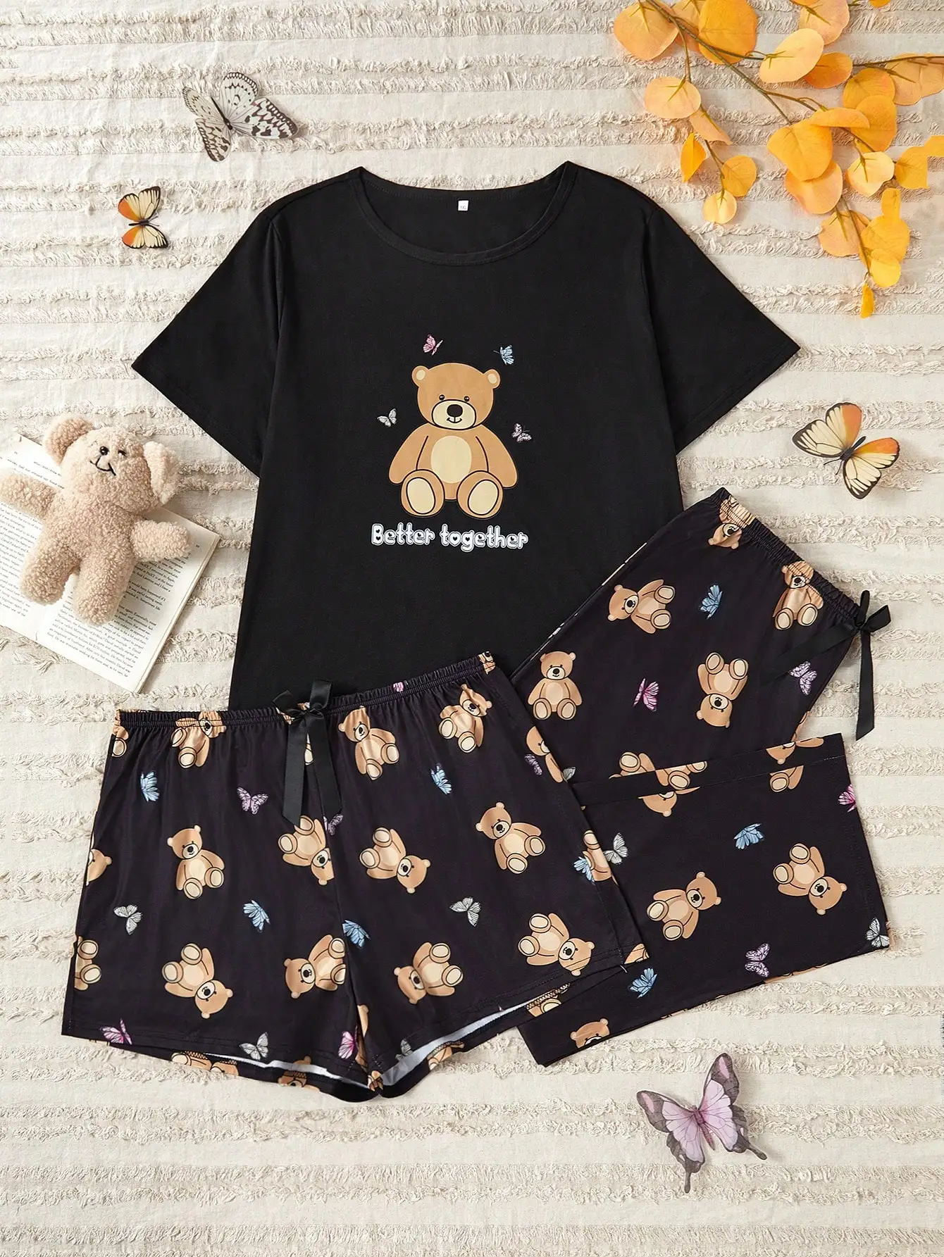 

Комплект пижамы больших размеров из 3 предметов с принтом медведя и бабочки, топ с короткими рукавами и шорты