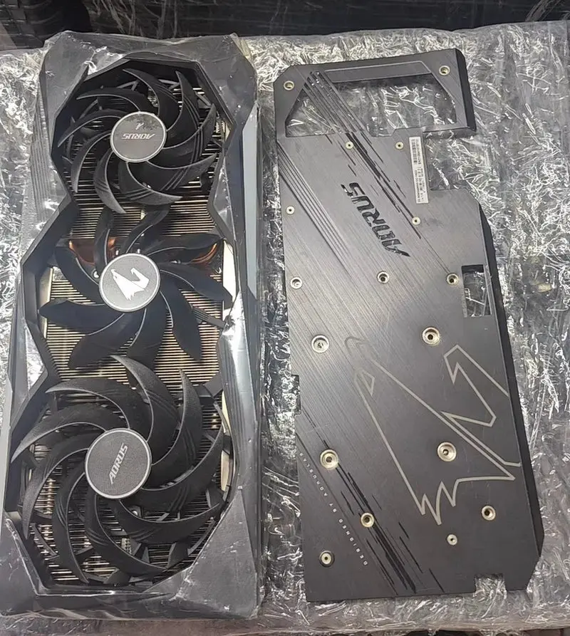 

Охладитель радиатора для видеокарты Gigabyte RX6800XT AORUS с задней панелью