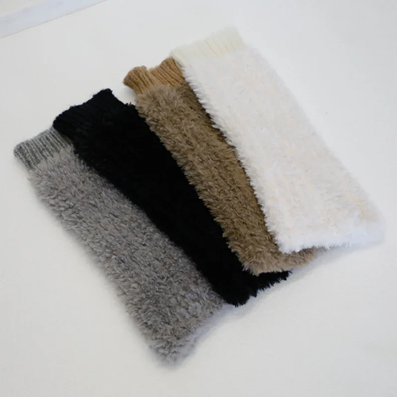 Women's Artificial Fur Leg Warmers Japanese Lolita Autumn Winter Black and White Knitted Socks Leg Warmers for Women Foot Cover