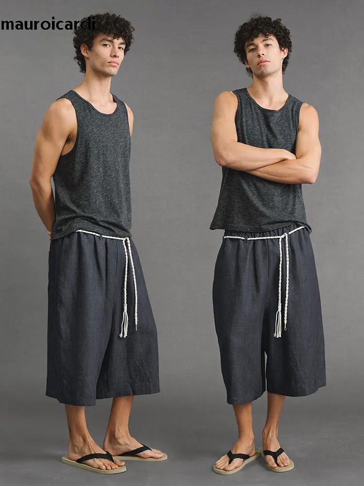 

Mauroicardi Spring Summer Baggy Casual Wide Leg Linen Shorts for Men with Elastic Waist Rope Loose Luxury Designer Clothes 2026