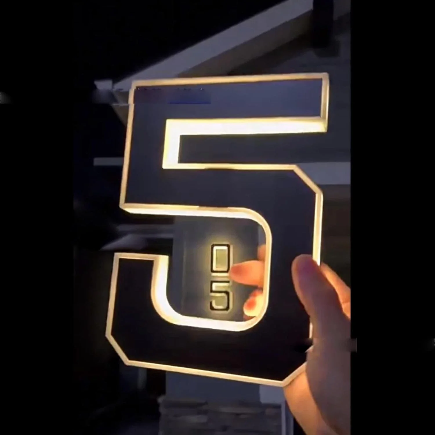 Luci a LED con sensore a energ - Outdoor Power Number recensione e prezzo