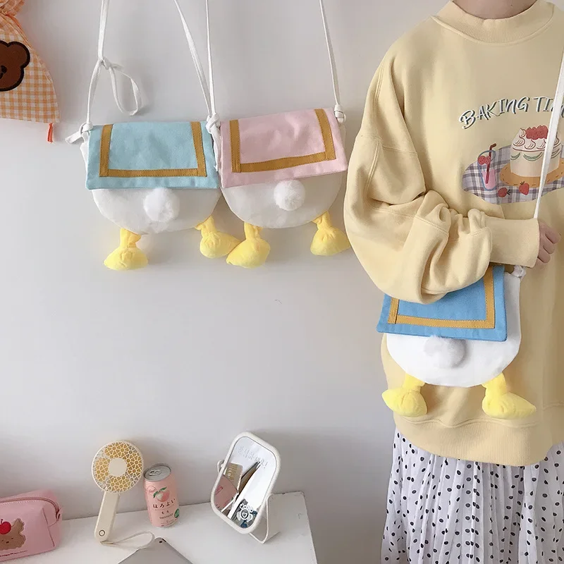 Cute Girls Bags Women  New  Dolls Duck Plush Purse Messengers Bags Handbag Cartoon Animals Shape Crossbody Bags Shoulder Bag