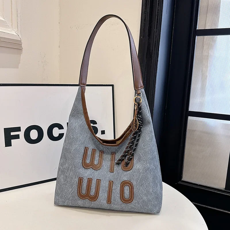 Casual commuting retro large capacity versatile shoulder messenger bag tote bag