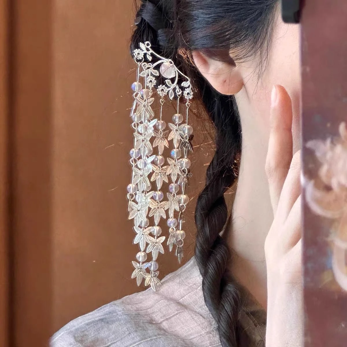 Épingle à cheveux rétro chinoise à motif de feuille d'érable pour femme, épingle à cheveux à longue frange, style ancien, accessoires Hanfu féeriques, 2025