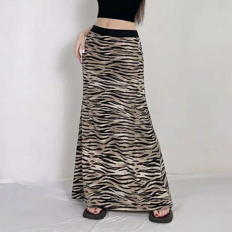 

European and American Tiger Print Contrasting Color Spliced Half-length Long Skirt, Unique Hot Girl Hip-hugging Skirt