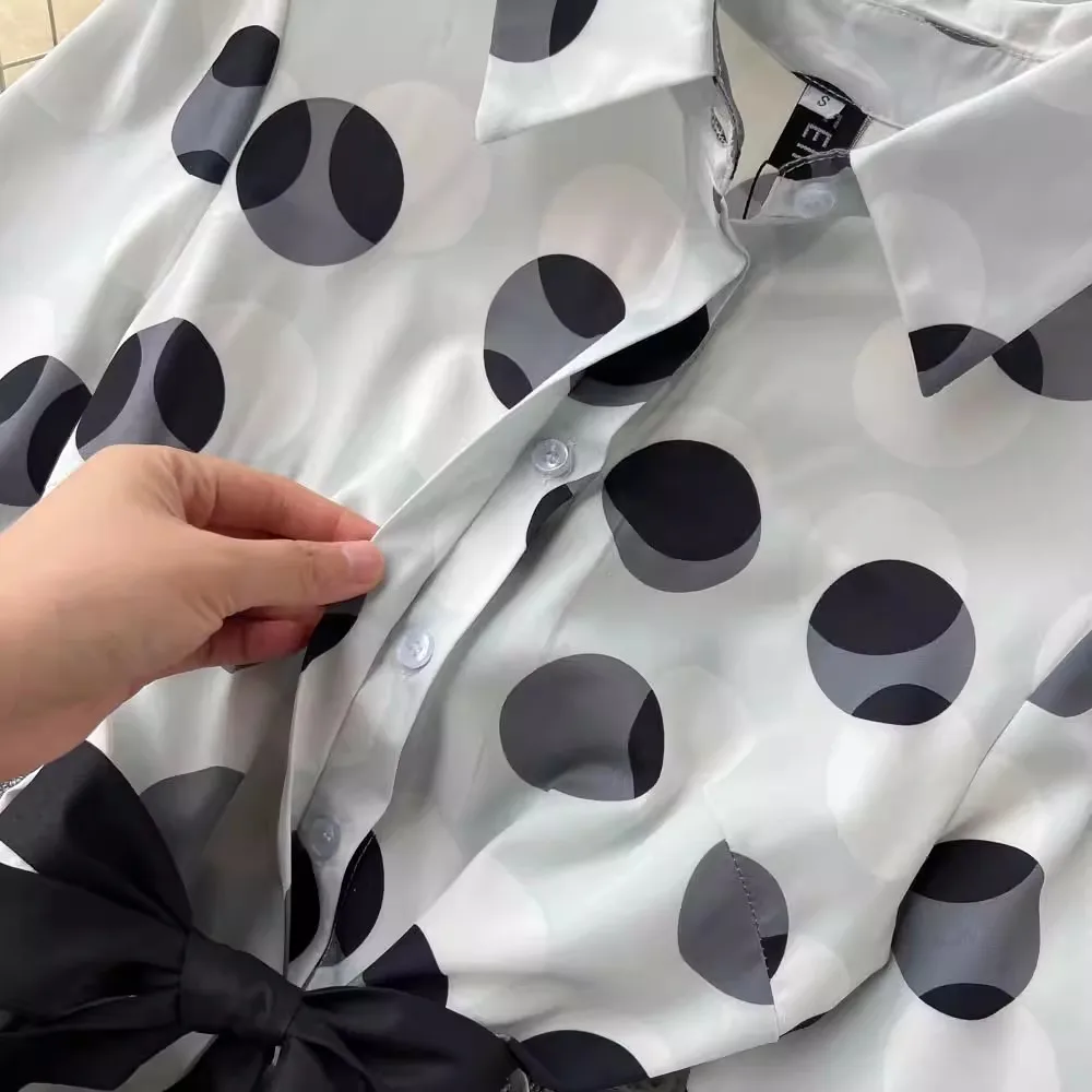 Alla moda nuovo francese dolce chiffon a pois stampato abito abbigliamento da donna allacciare la vita camicia a maniche lunghe gonna a trapezio da donna