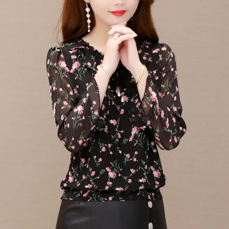 Chiffon Blouse Women's Spring and Autumn 2023 New Korean Version Fashion Floral Long-sleeved Round Neck Lace Top Female Flowers