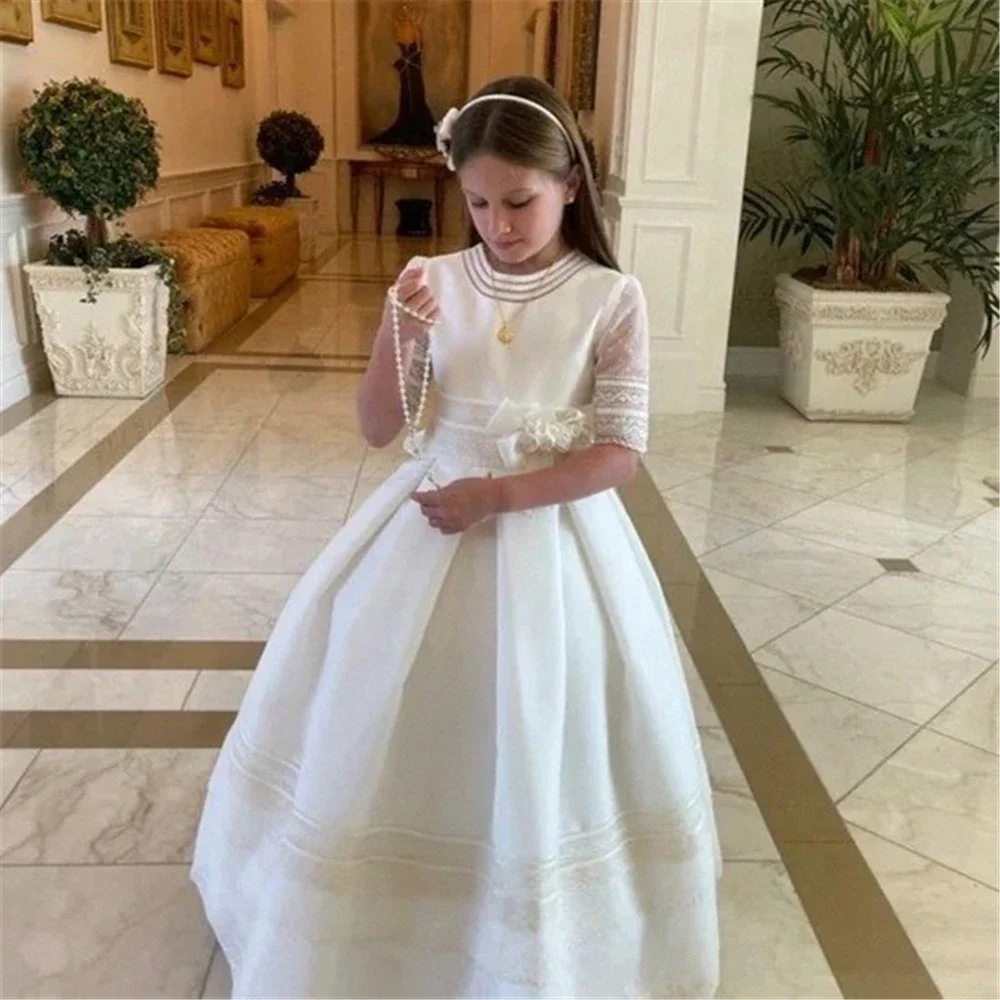 

Lovely Flower Girl Dress Half Sleeve White Lace Bow Sash Tulle Appliques Long Child Wedding Party Kids Birthday Evening Dresses