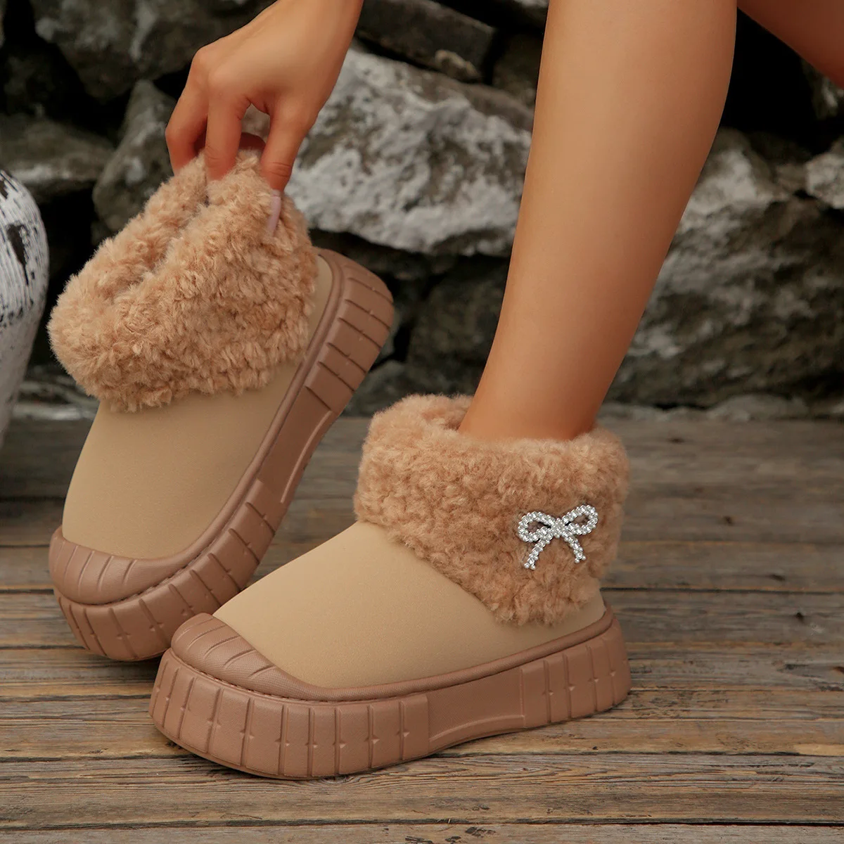 المرأة شتاء دافئ أفخم الثلوج الأحذية مكتنزة منصة الفراء حذاء من الجلد عدم الانزلاق لينة سميكة القاع Bowknot رقيق الفراء الأحذية