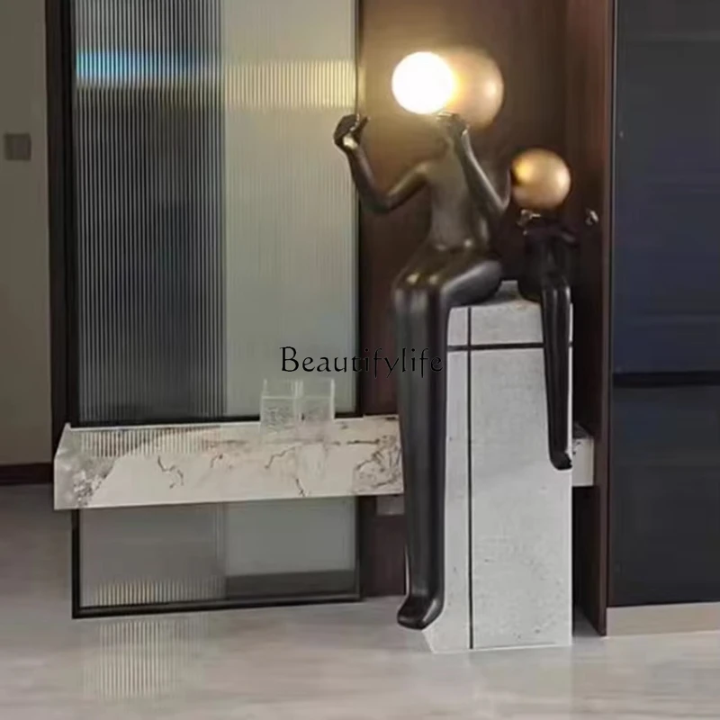 02*Sculpture light luxury living room sofa abstract figure creative vertical ornament can shine