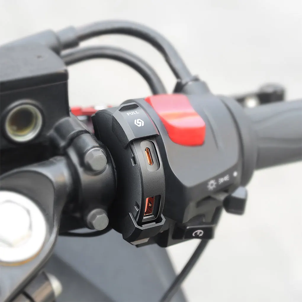 DC12V-24V caricabatteria rapido Usb per moto presa impermeabile tipo C porta del telefono cellulare presa di corrente caricabatterie mobili spina per moto