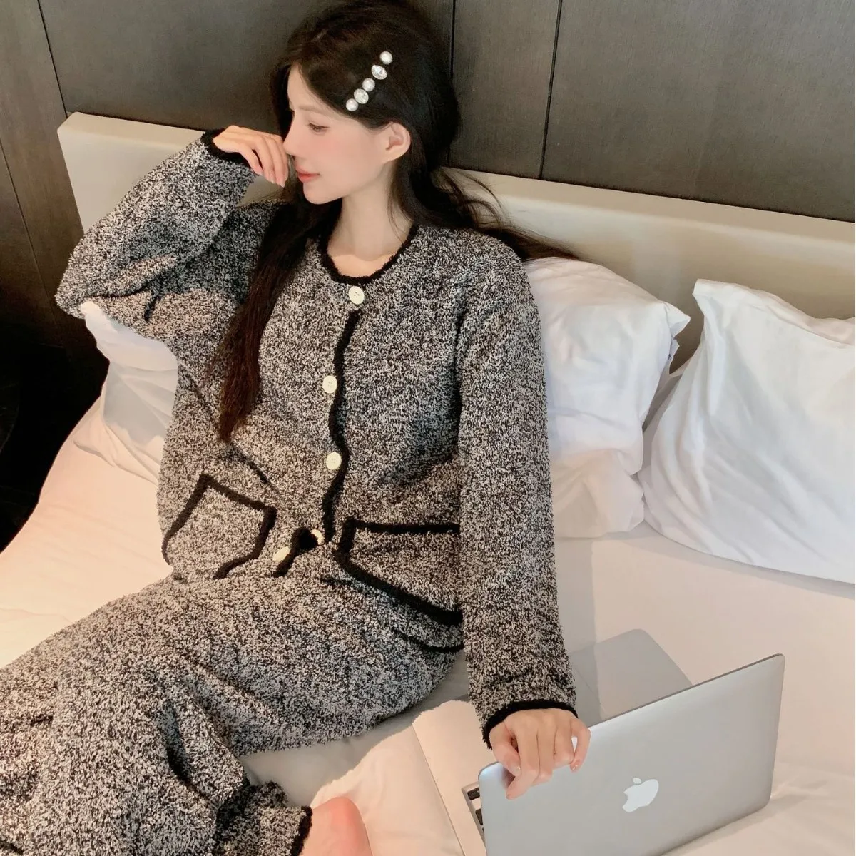 Fashionable Xiaoxiangfeng Autumn and Winter Pajamas Women's High End Cardigan Half Fleece Home Clothes Thick Warm Soft Sleepwear