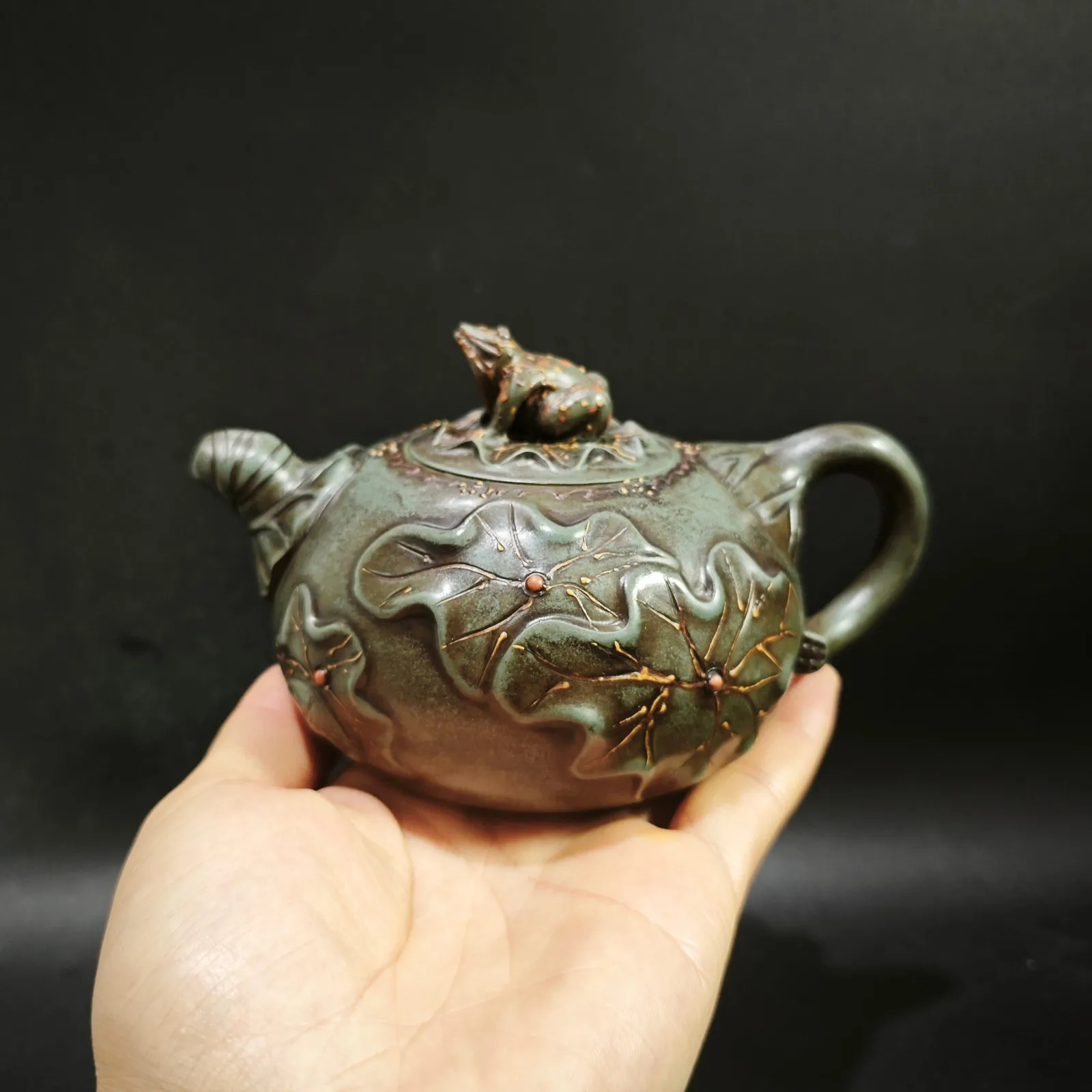 Antique Frog on Lotus Leaf Zisha Teapot 400cc Yixing Sculptural Art Collectible